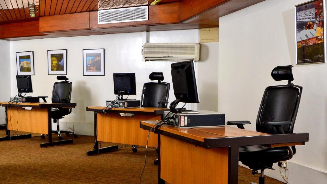 Ledger Plaza Hotel