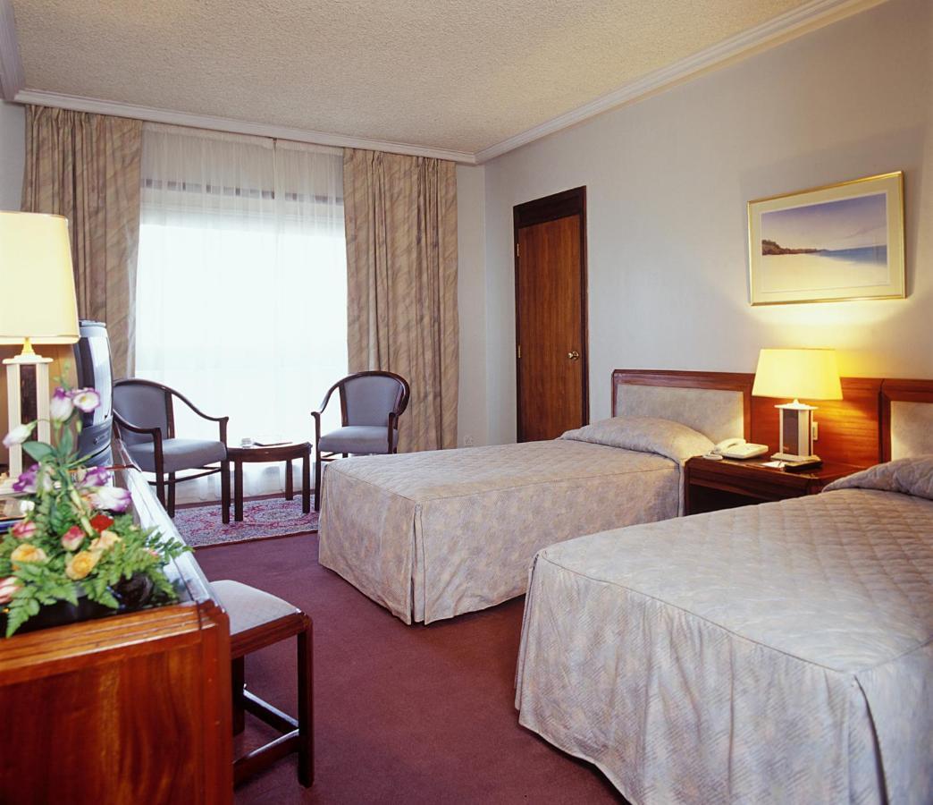 Ledger Plaza Hotel 3*