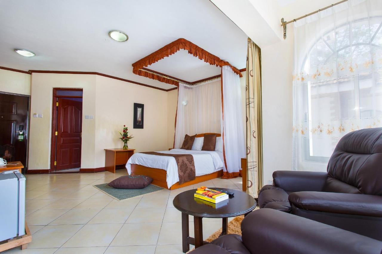 Convent International Hotel- Hotel 3*