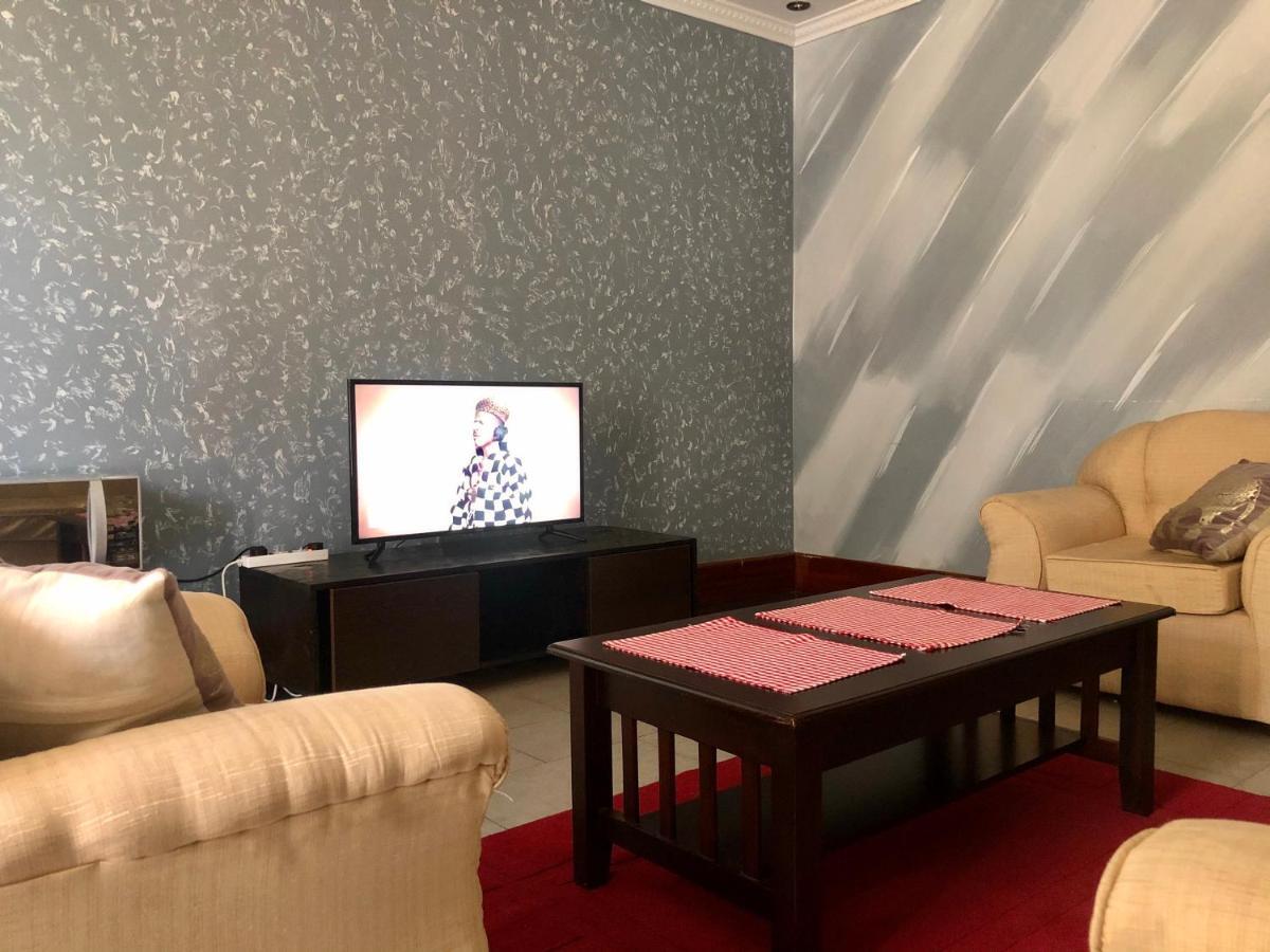 Away From 1 Bedroom, Braeside Garden Guest house *