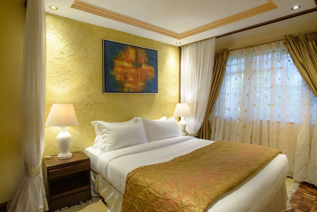 Aparthotel Mimosa Court 3*