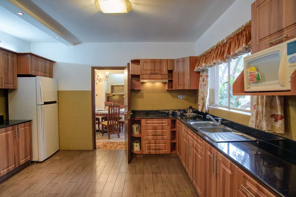 Mimosa Court Aparthotel 3*