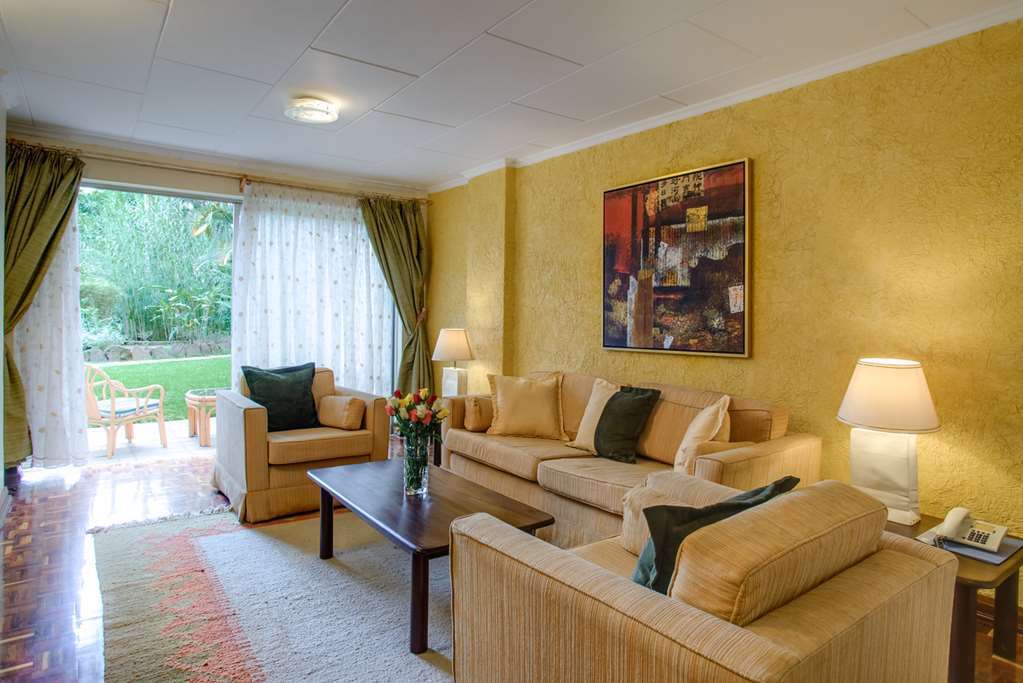 Aparthotel Mimosa Court 3*